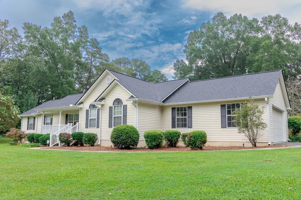 Property Photo: 3171 Dews Pond Road GA 30701