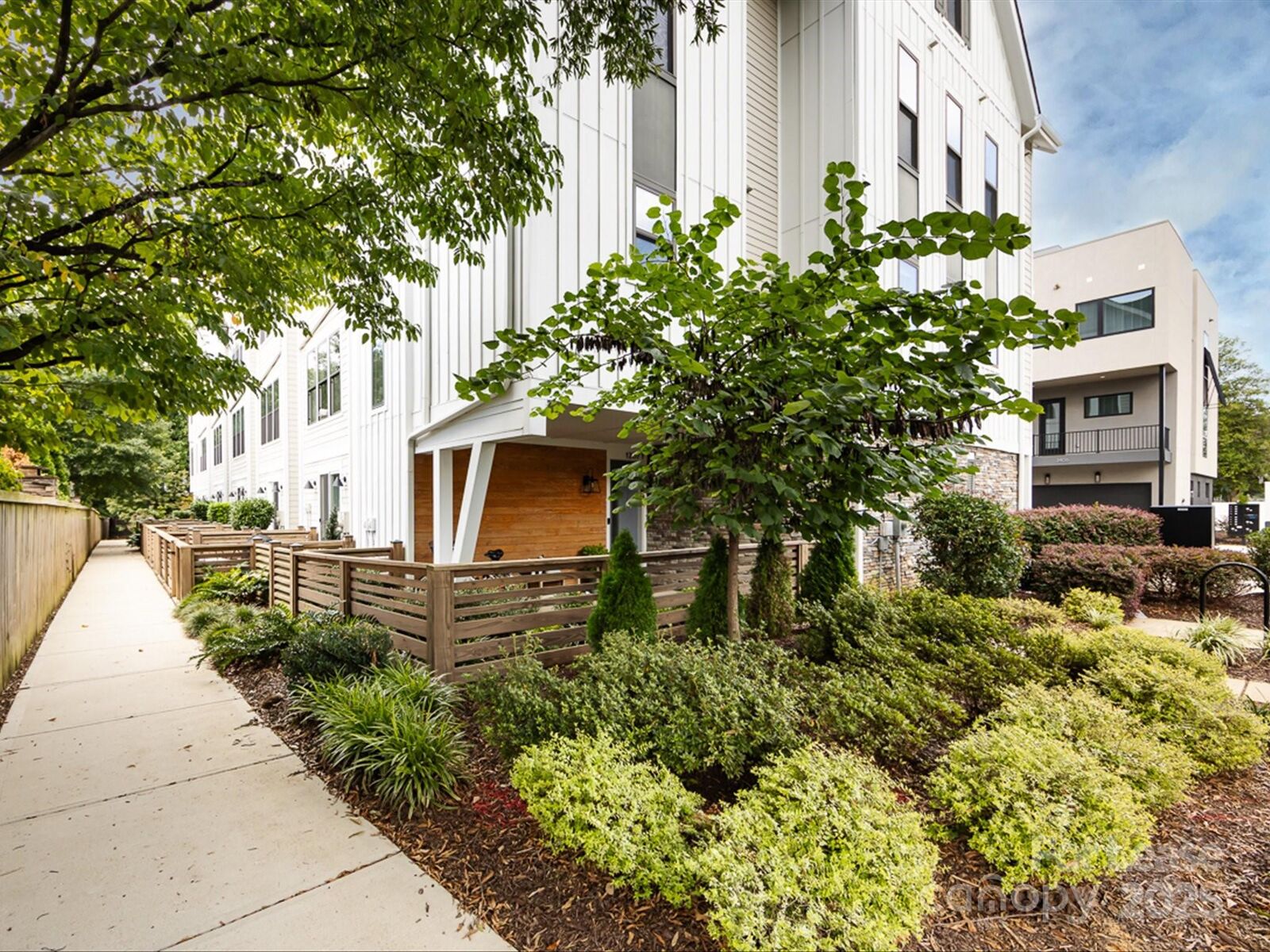 Property Photo: 1207 E 36th Street 3 NC 28205