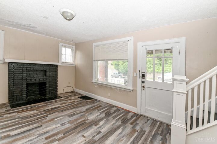 Property Photo: 1649 Glen Parker Avenue OH 45223