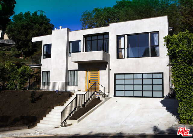 11200 Dona Lola Dr  Studio City CA 91604 photo