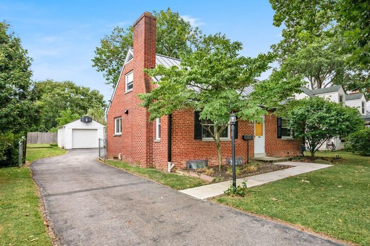 Property Photo: 4482 Sellers Avenue OH 43214