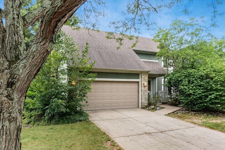 Property Photo: 1013 Lori Lane OH 43081