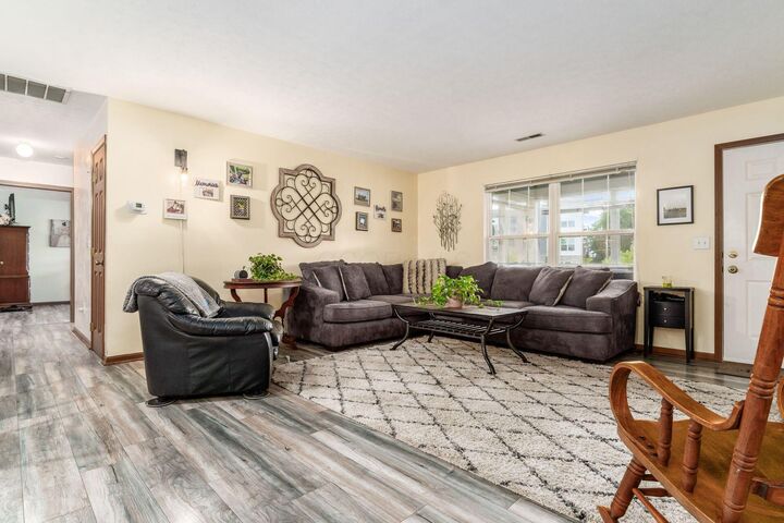 Property Photo: 259 Goosepond Road OH 43055