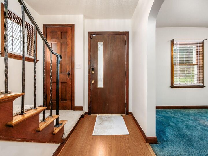 Property Photo: 982 Kelton Avenue OH 43206