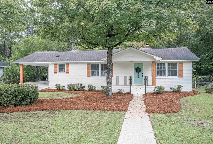 Property Photo:  212 Alexandria  SC 29169-4516 