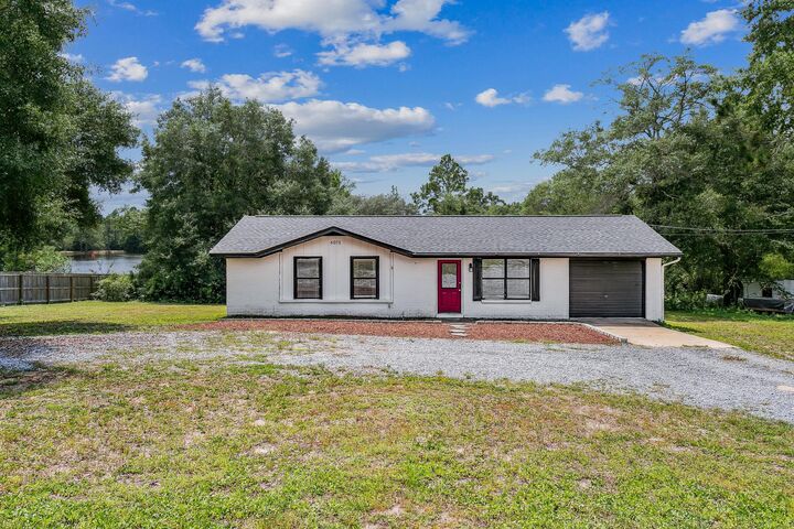 Property Photo:  6071 Sonny Lane  FL 32539 