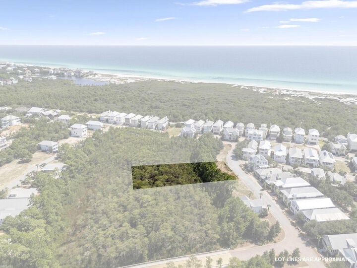 Property Photo: 48 Cypress Walk FL 32459