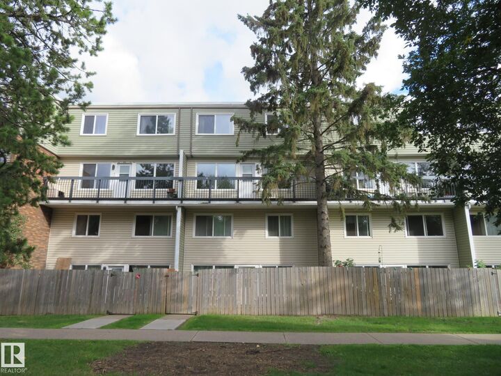 7805 159 Street NW 205  Edmonton AB T5R 2E1 photo
