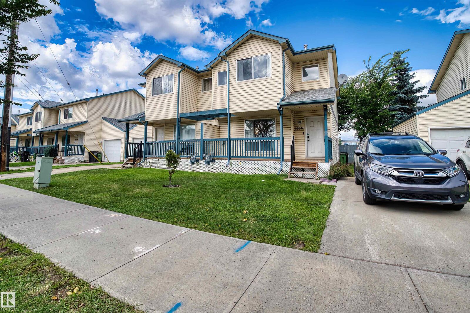 Photo de la propriété:  10516 108 Avenue NW  AB T5H 4M8 