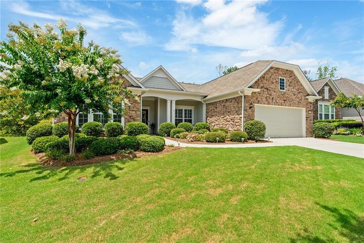 Property Photo: 129 Marigold Court GA 30223