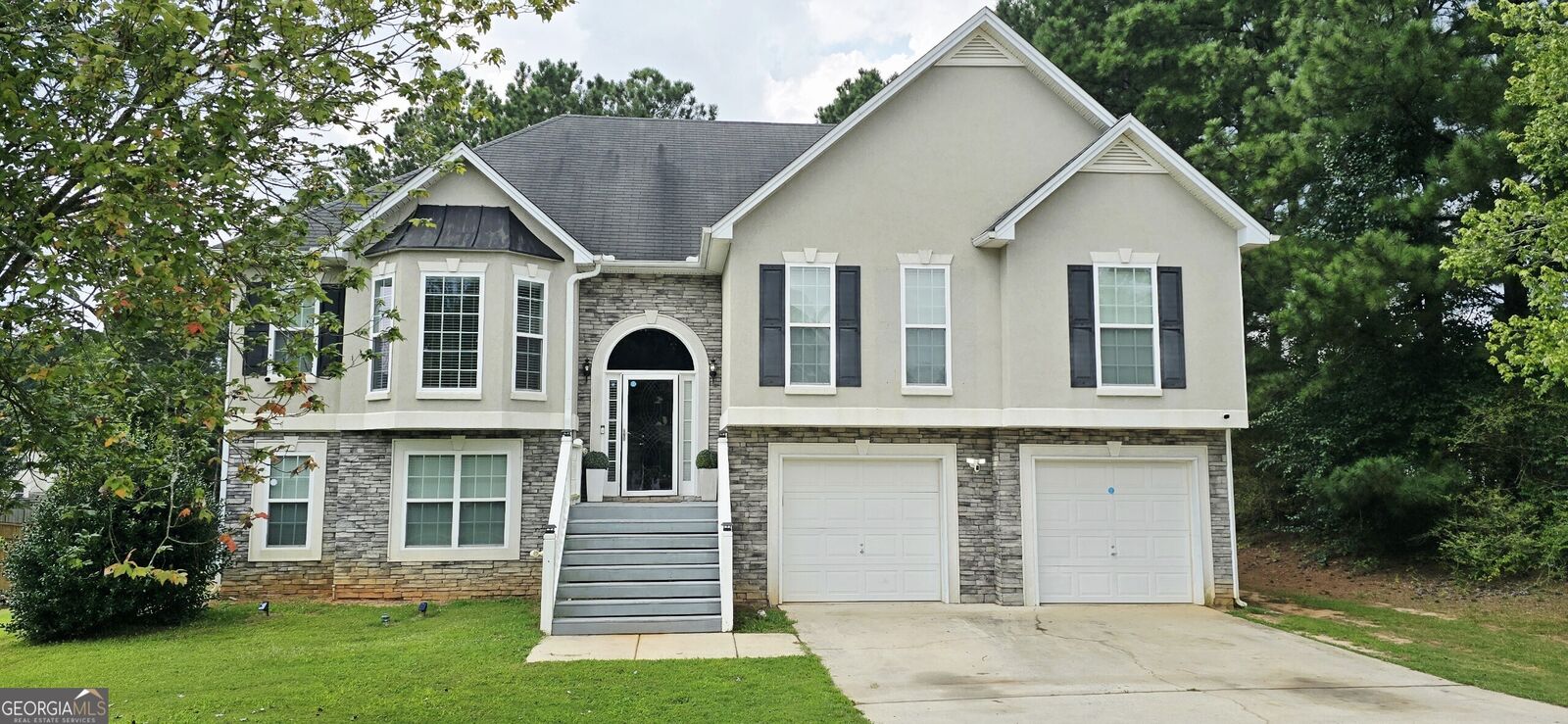 Property Photo: 101 Bridgemill Drive GA 30228