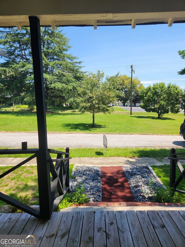 Property Photo:  31 N Broad Street  GA 30014 