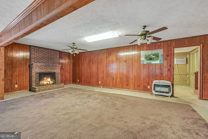 Property Photo: 544 Highway 138 E GA 30281