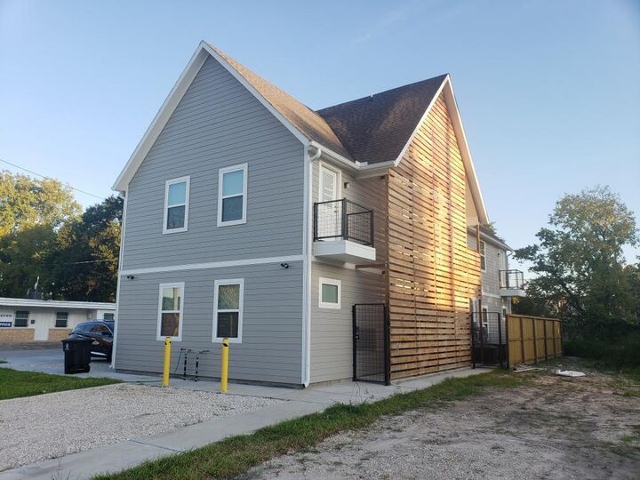Property Photo: 3009 Callie Street A TX 77004
