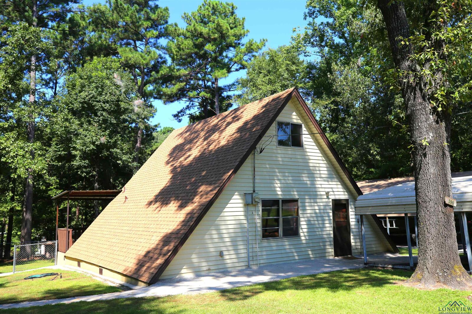 Property Photo: 596 Autumn Trail TX 75630