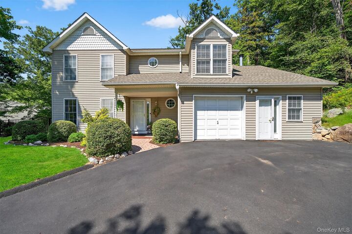 Property Photo: 22 Fawnwood Lane NY 10922