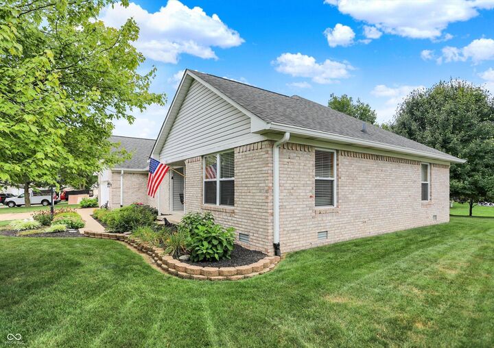 Property Photo: 1116 Sunnyside Lane IN 46052