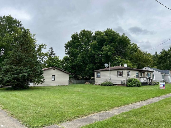 Property Photo: 1432 Proper Avenue Road MI 48529