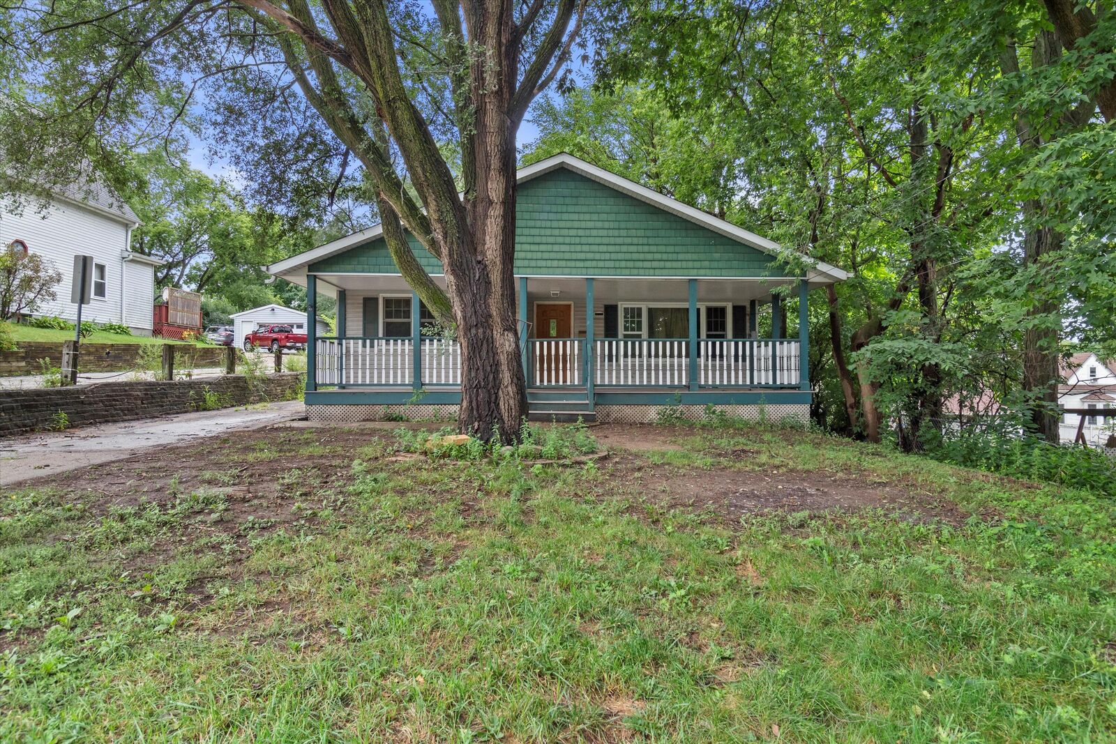 Property Photo: 1028 Oakland Ave WI 53186