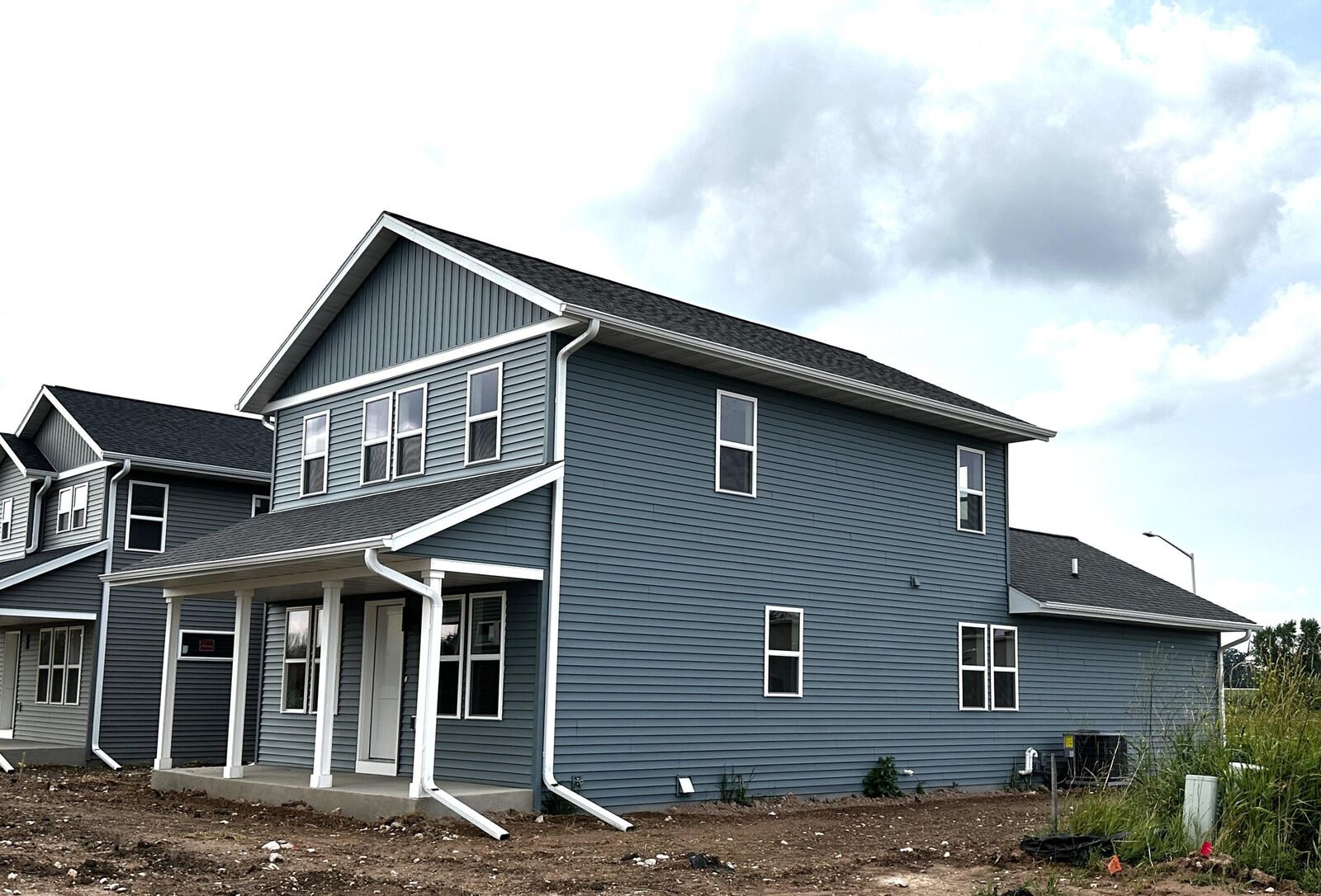 Property Photo: 1053 Fairway Ct WI 53085