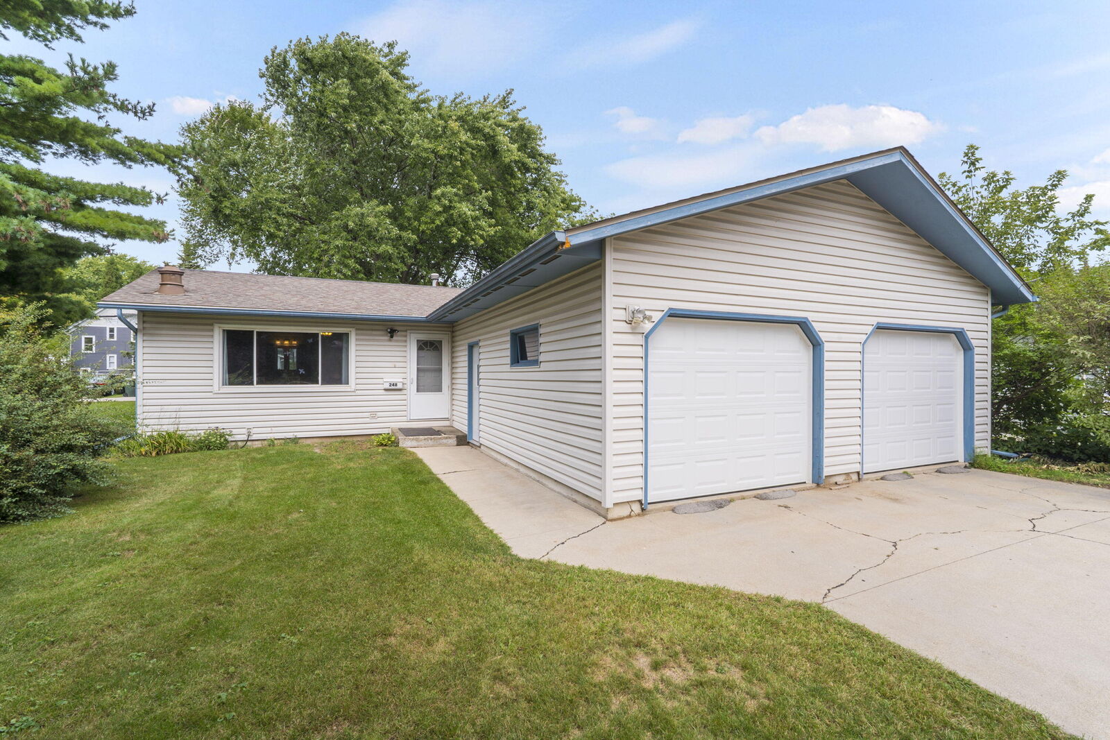 Property Photo: 248 Linwood Ter WI 53095