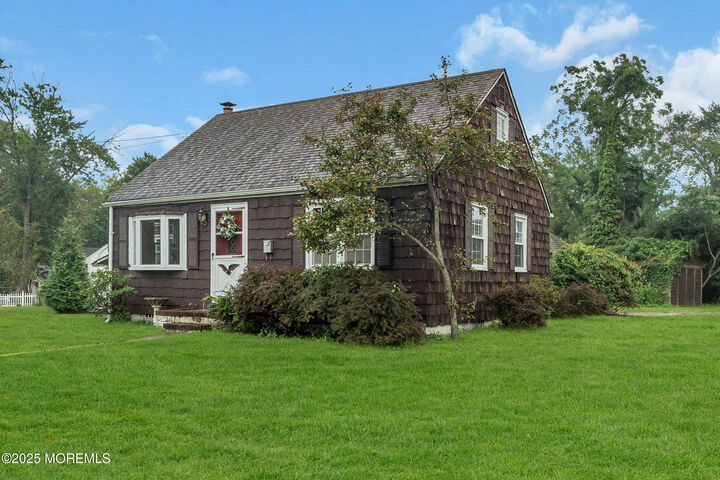 Property Photo: 1337 East Court NJ 07719