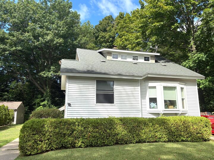 Property Photo:  264 Hubbard Street  MI 49090