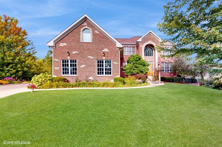 Property Photo: 7230 Bonnie Drive IL 60014