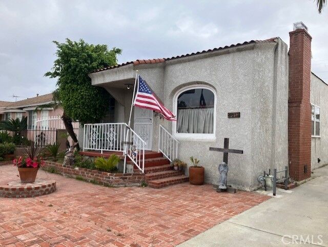 Property Photo:  3011 Indiana Avenue  CA 90280 