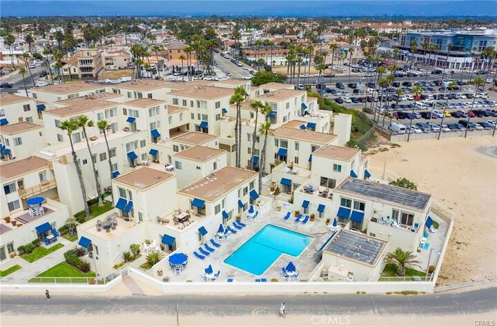 Property Photo:  711 Pacific Coast 426  CA 92648 