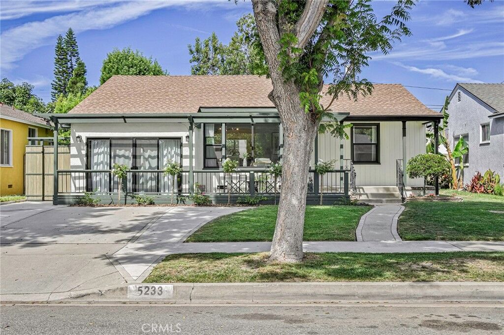 Property Photo: 5233 Hersholt Avenue CA 90712