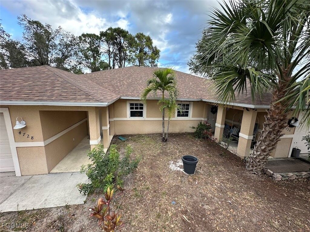 Property Photo:  4726-4728 14th Street SW  FL 33973 