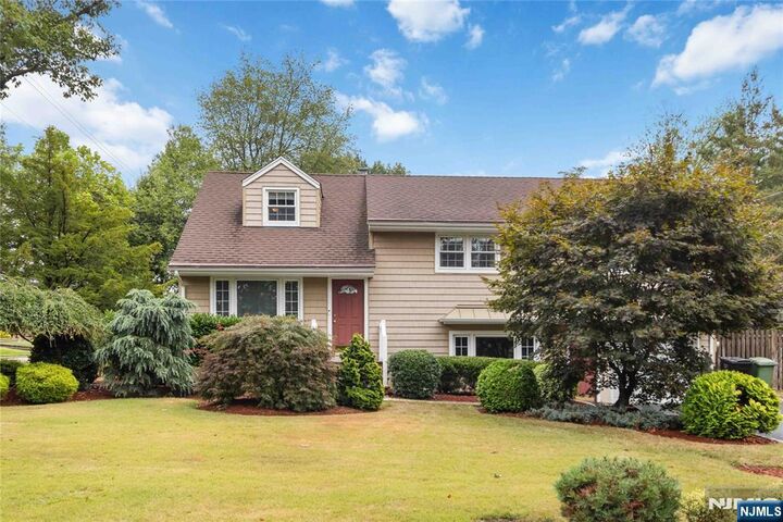 552 Burlington Street  Paramus NJ 07652 photo
