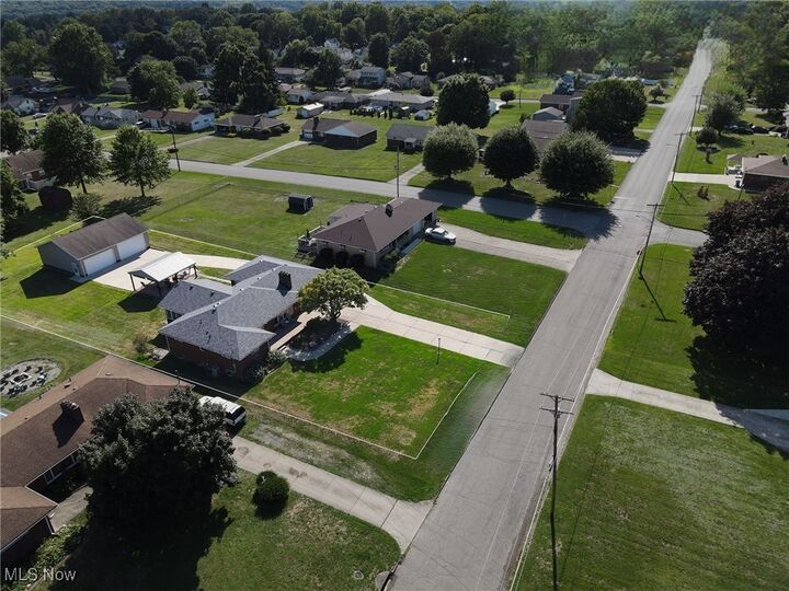 Property Photo: 461 Park Drive OH 44405