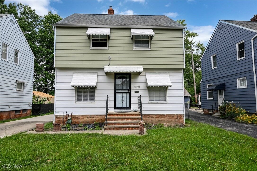Property Photo: 13905 Thraves Avenue OH 44125