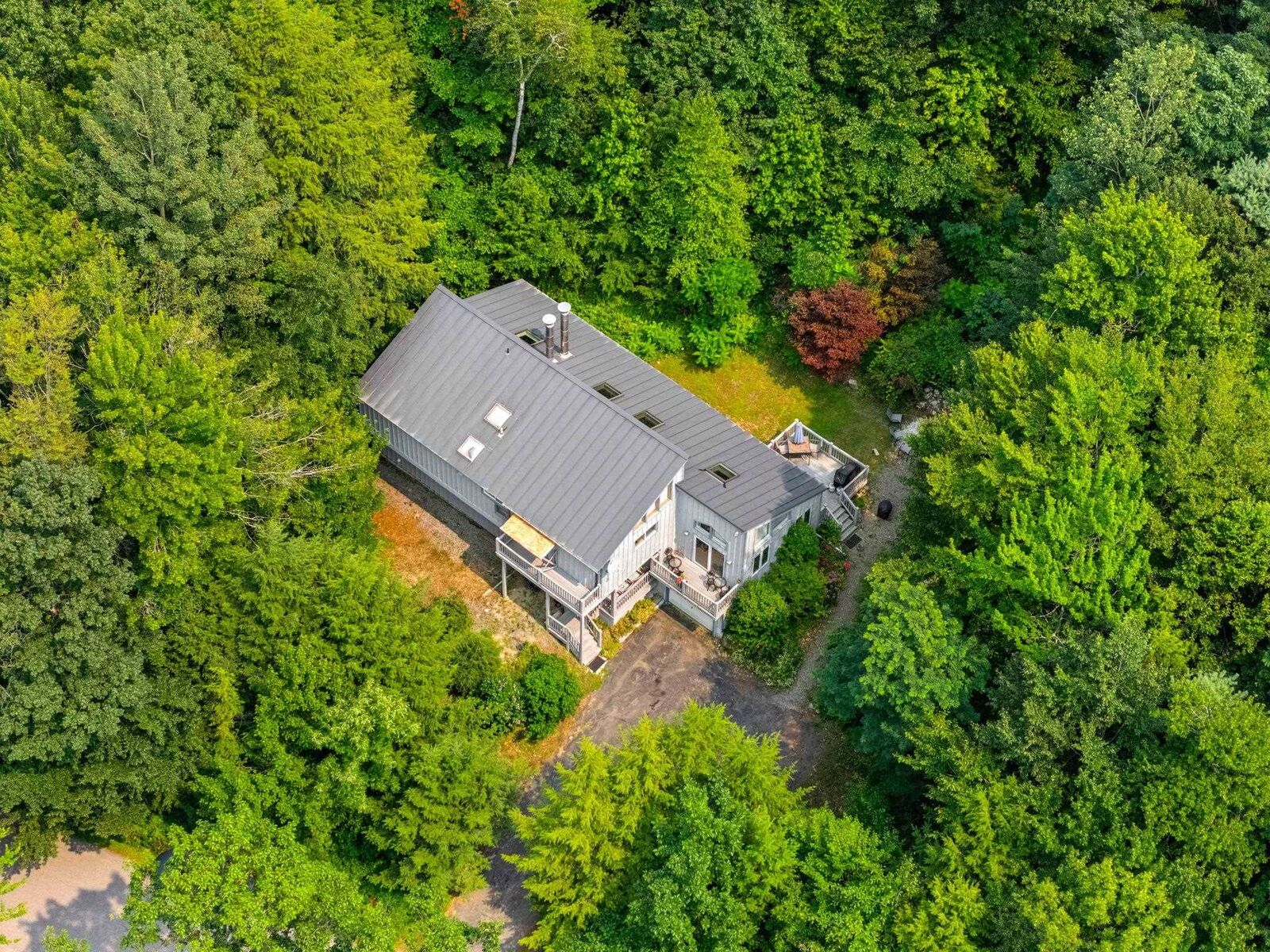 Property Photo:  115 Chestnut Drive  NH 03249 