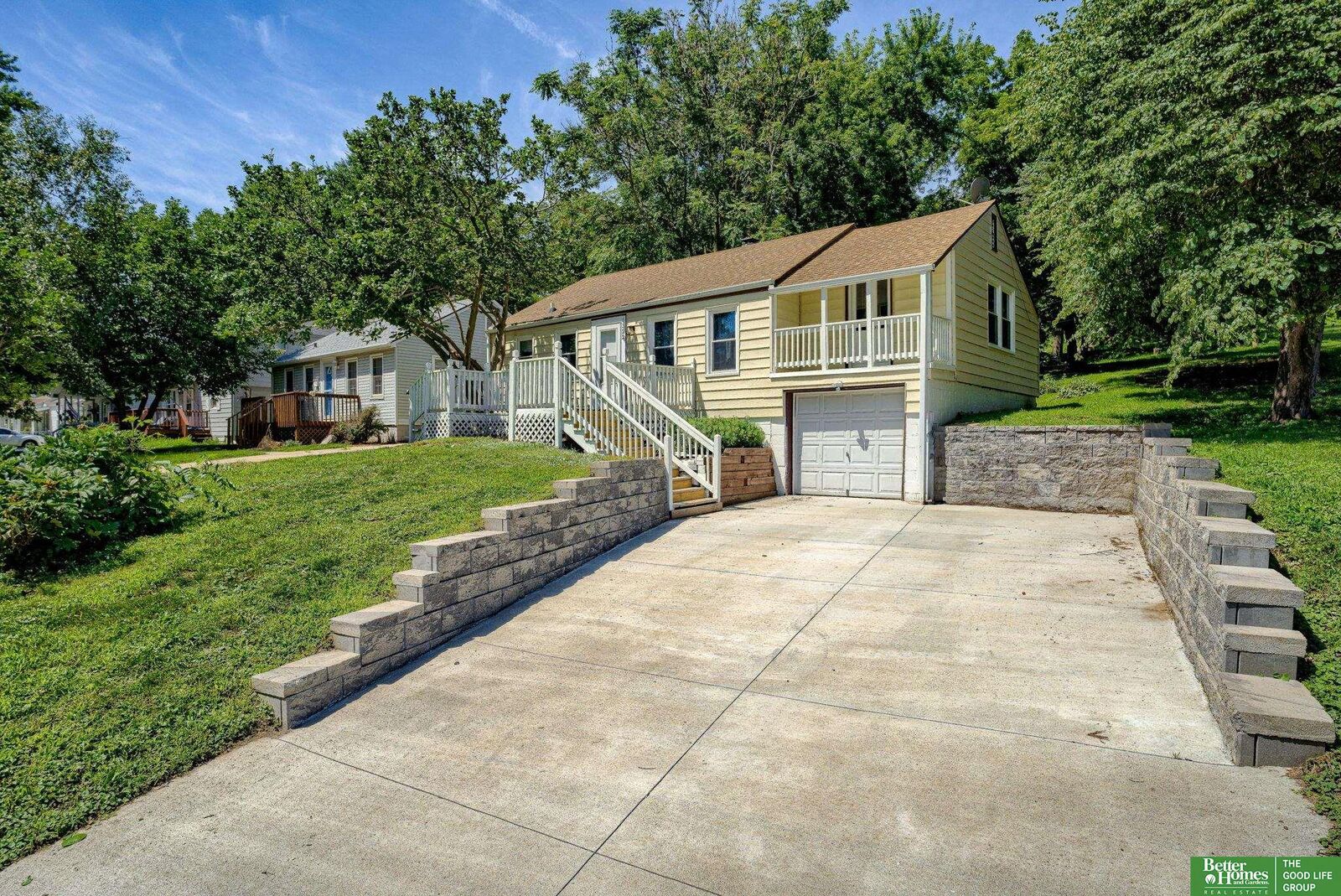 Property Photo: 1322 Hancock Street NE 68005