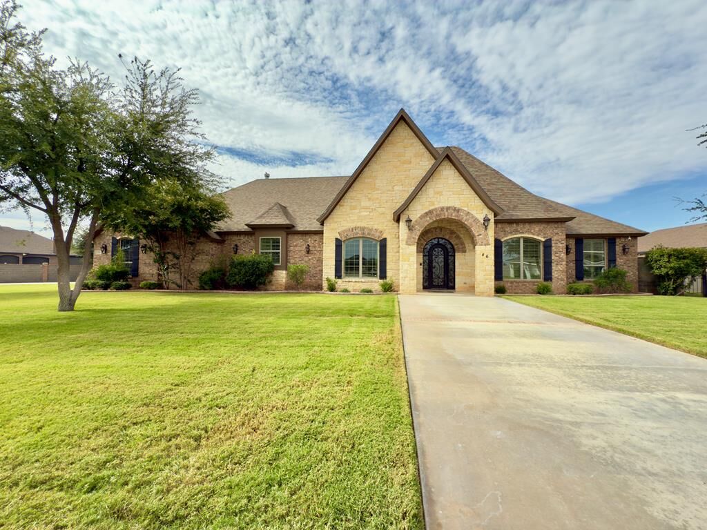 Property Photo: 46 Castle Oaks Dr TX 79765