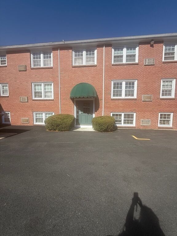 Property Photo: 210 Hillside 37 MA 02494