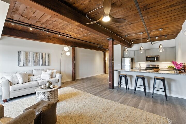 55 Sterling St 314  Clinton MA 01510 photo