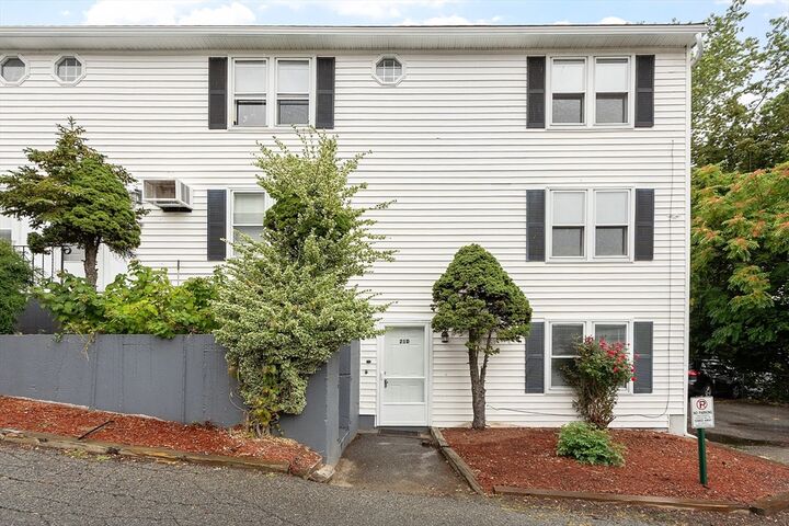 21 Crescent Street D  Lawrence MA 01841 photo