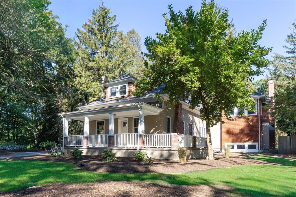 Property Photo: 98 Union St MA 02356