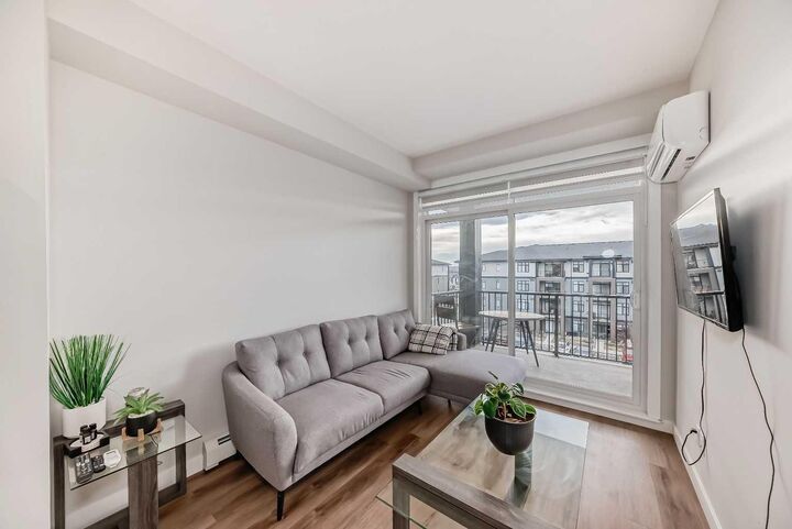 Property Photo: 200 Seton Circle SE 5407 AB T3M 3V3