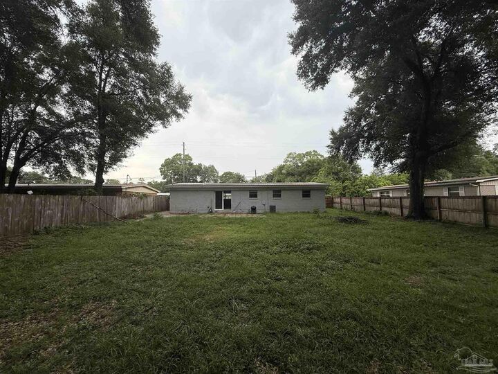 Property Photo: 6441 Julia Dr FL 32570