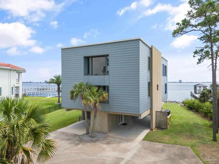 Property Photo:  1319 Soundview Trl  FL 32561 