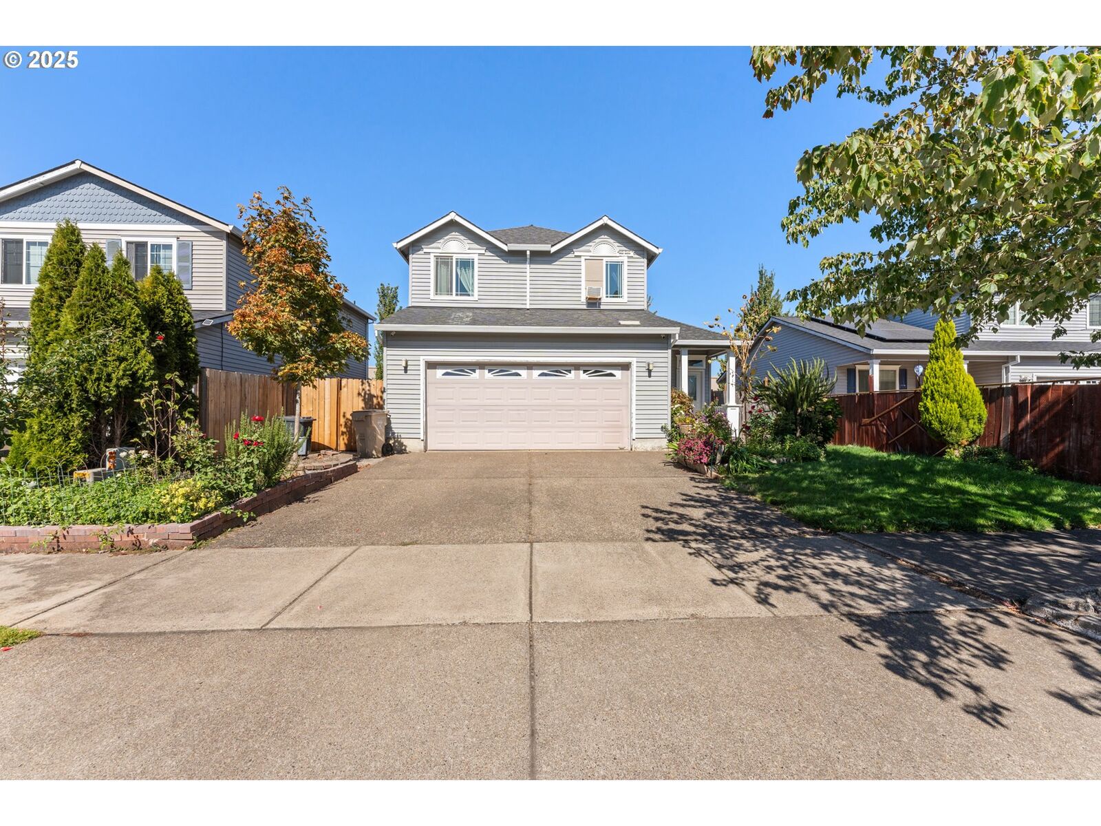 Property Photo: 4417 Mackinaw Ave SE OR 97322
