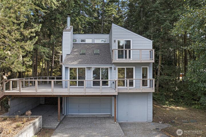 Property Photo:  27  Dryad Place  WA 98261