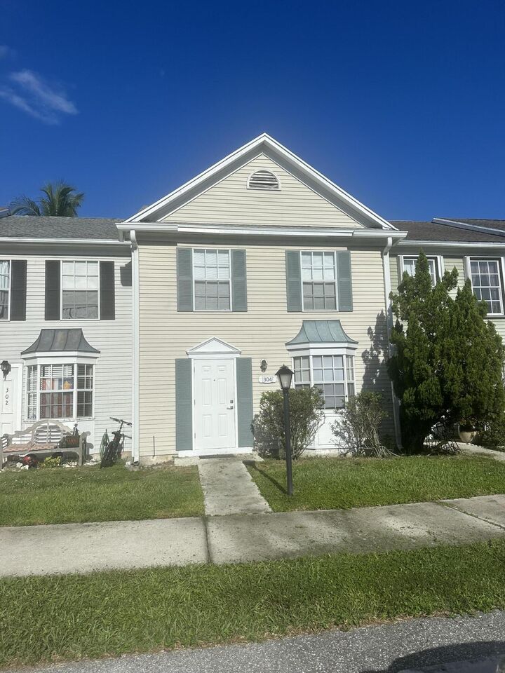 Property Photo: 304 Georgian Park Drive FL 33458