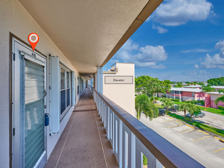 Property Photo: 409 Greenbrier B 409 FL 33417
