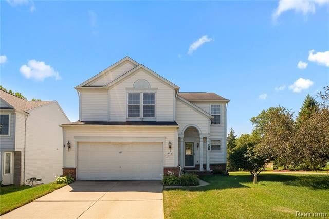 Property Photo: 1474 Pebble Beach Drive MI 48340